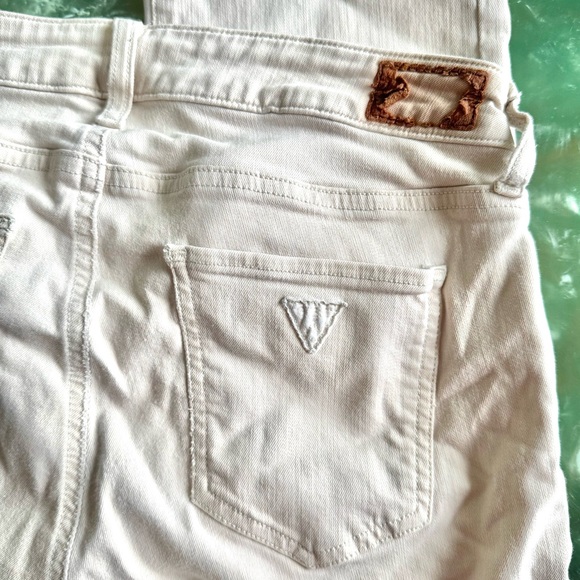 GUESS Los Angeles - Women’s (Sz 28) Waist 28.5”, Hip 39” Beige Tan Stretch Jeans - Picture 4 of 5